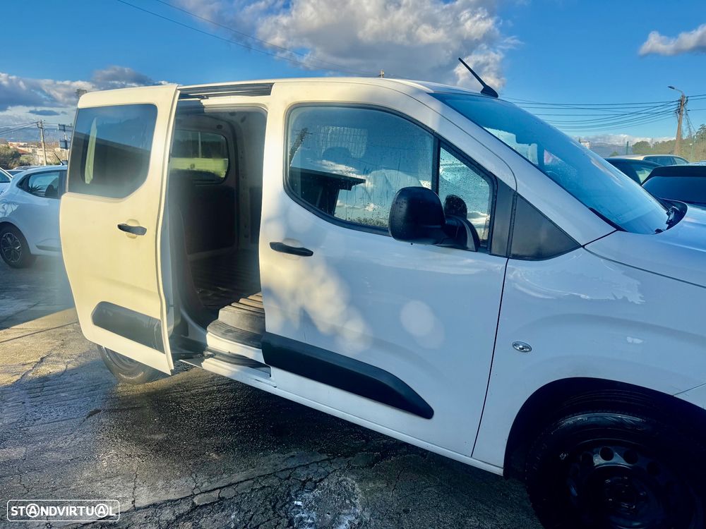 Citroën Berlingo C/ PORTA INTEIRA TRASEIRA - 26