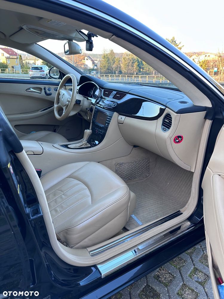 Mercedes-Benz CLS - 13