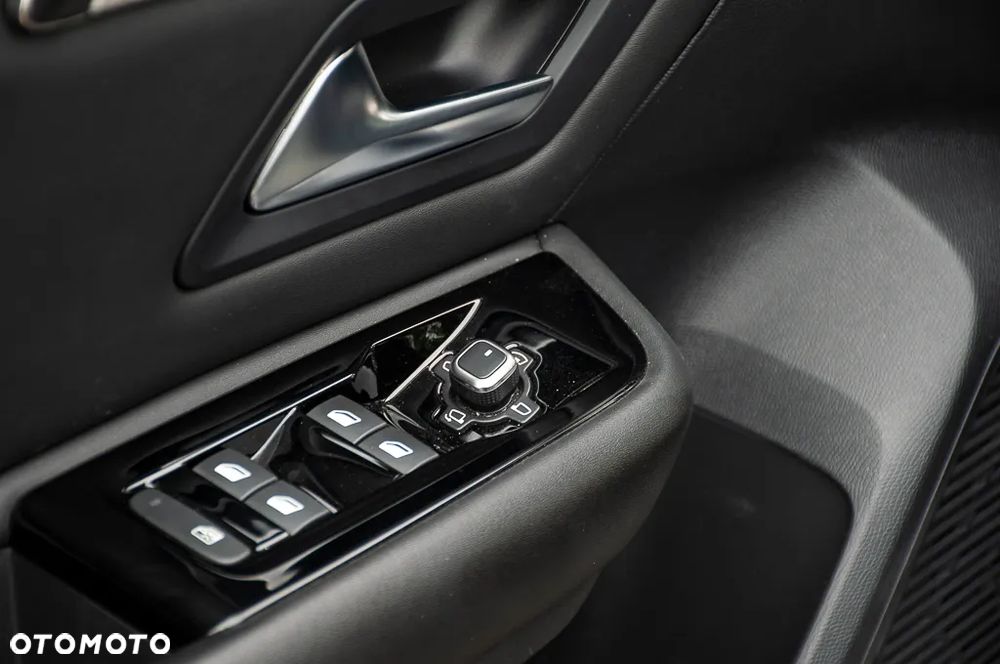 Citroën C5X PureTech 180 Start&Stop EAT8 SHINE - 29