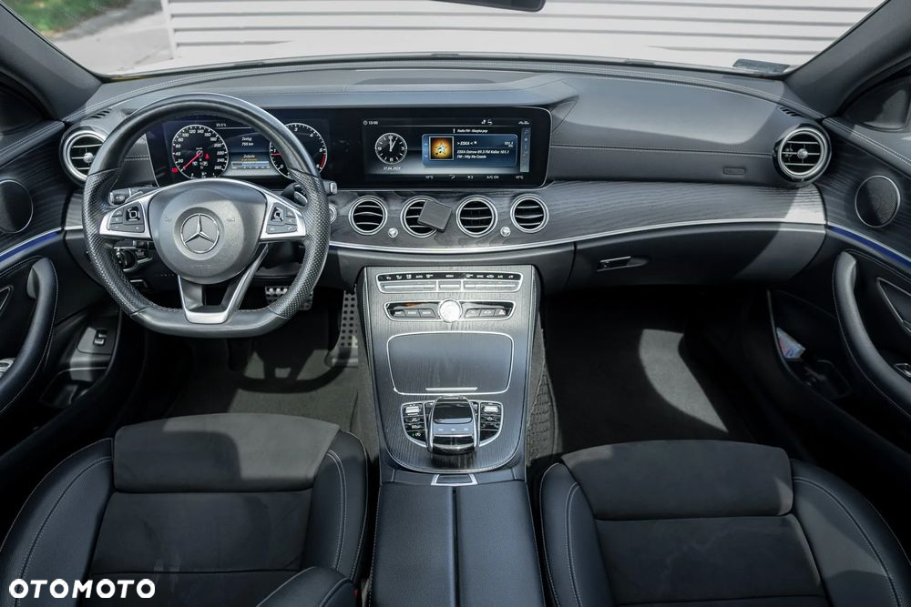 Mercedes-Benz Klasa E 220 d 4-Matic 9G-TRONIC - 4