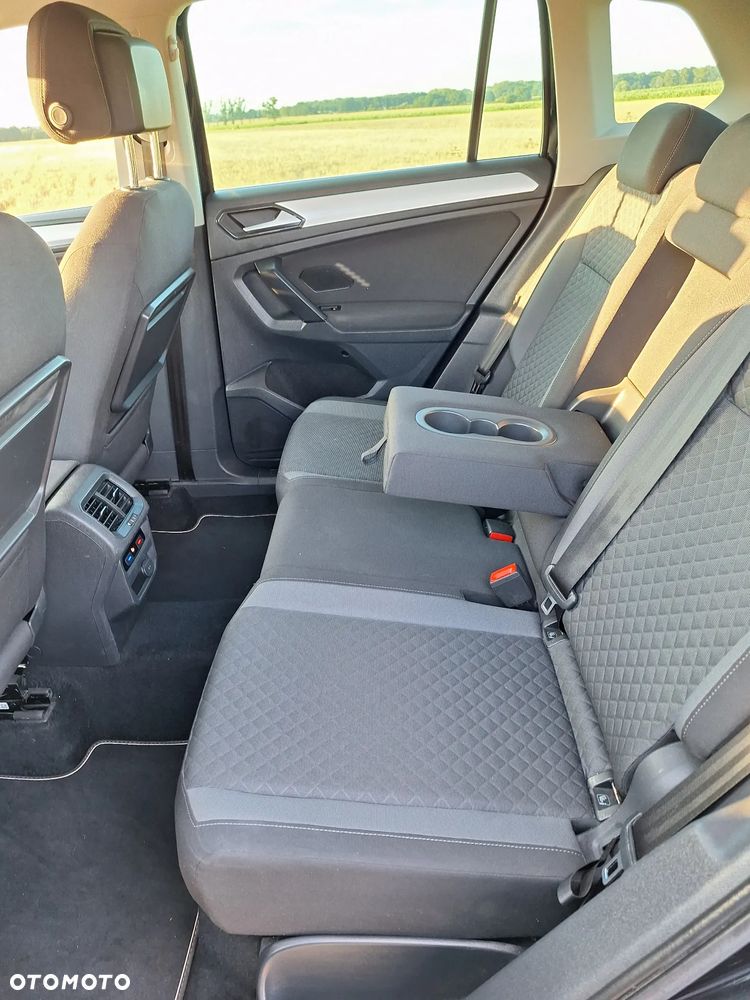 Volkswagen Tiguan - 14