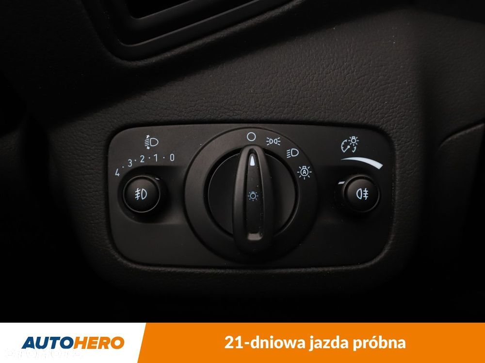 Ford Kuga - 31