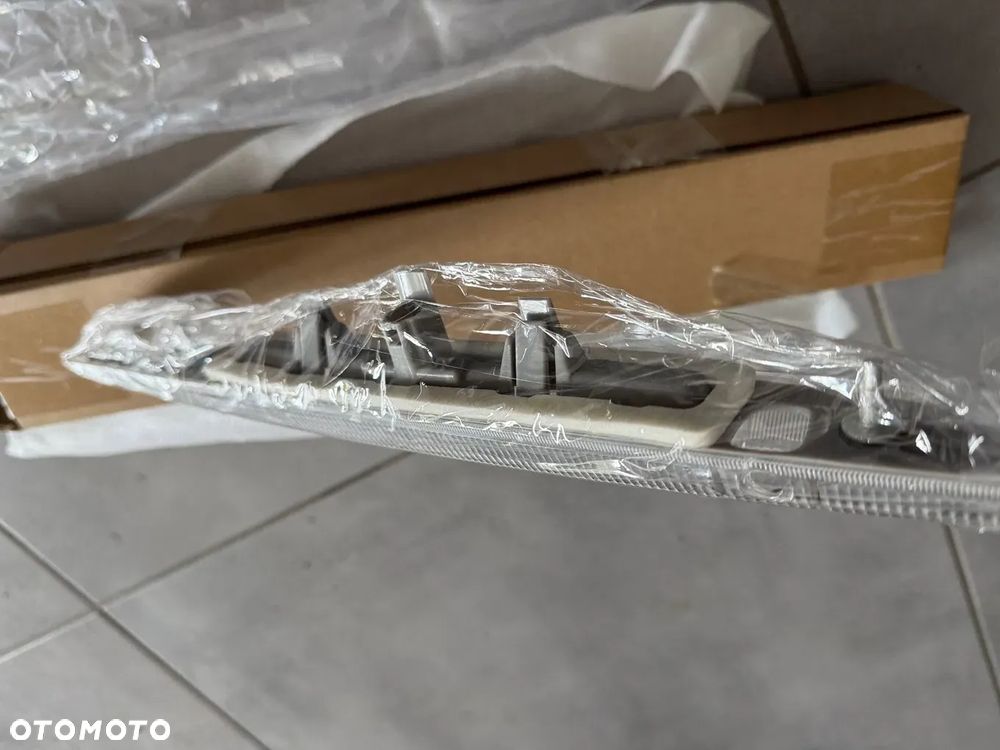 Honda Cr-v IV lampa stop tył biala - 2