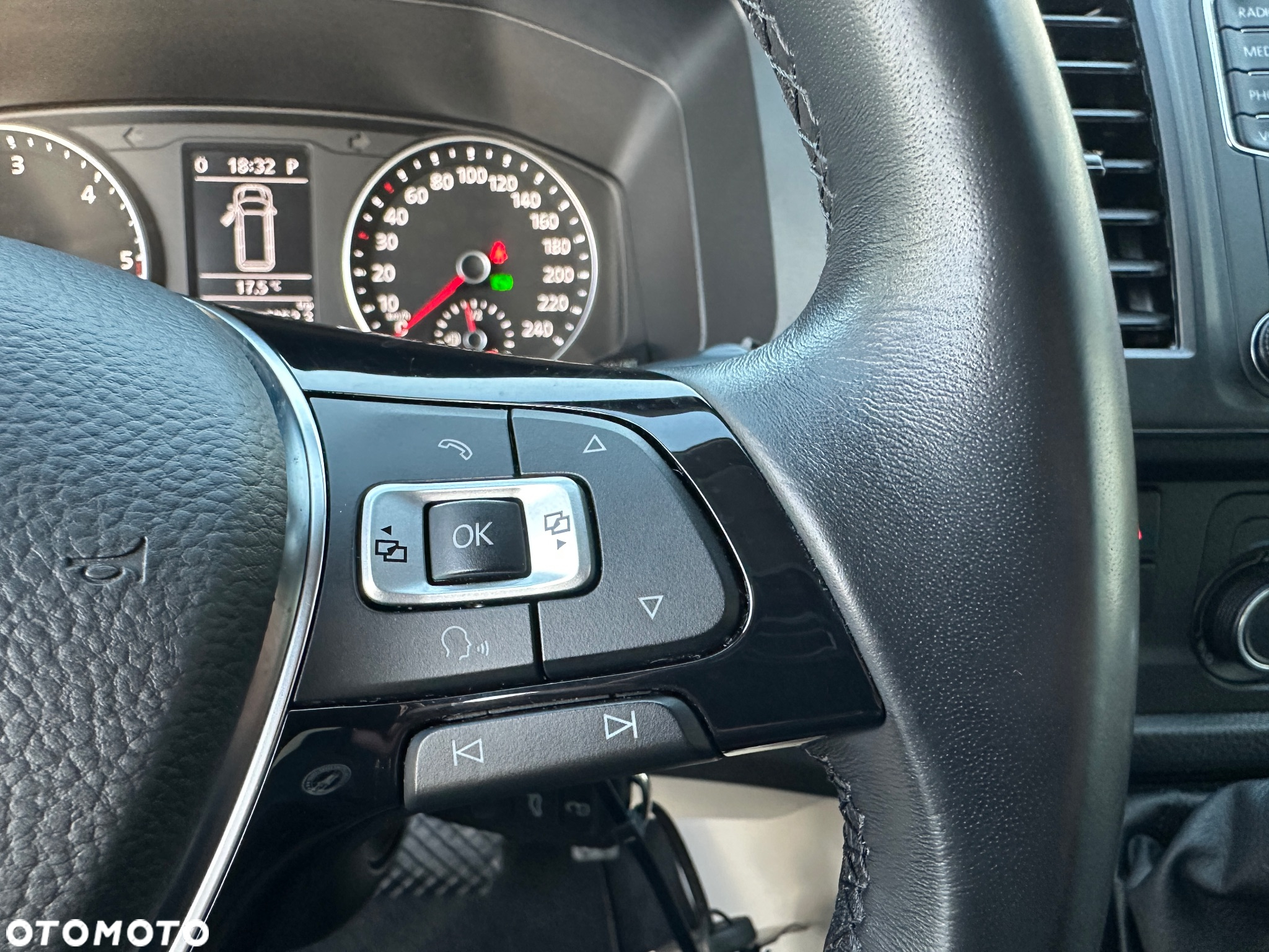 Volkswagen Transporter T6 2.0 TDI 150 DSG Sortimo ZABUDOWA WARSZTATOWA Rampa dla wózków inwalidzkich - 22
