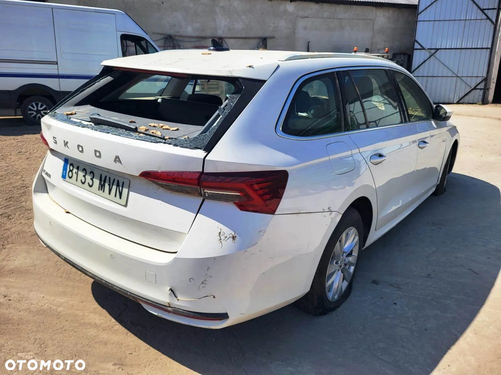 Skoda Octavia 2.0 TDI Ambition DSG - 4