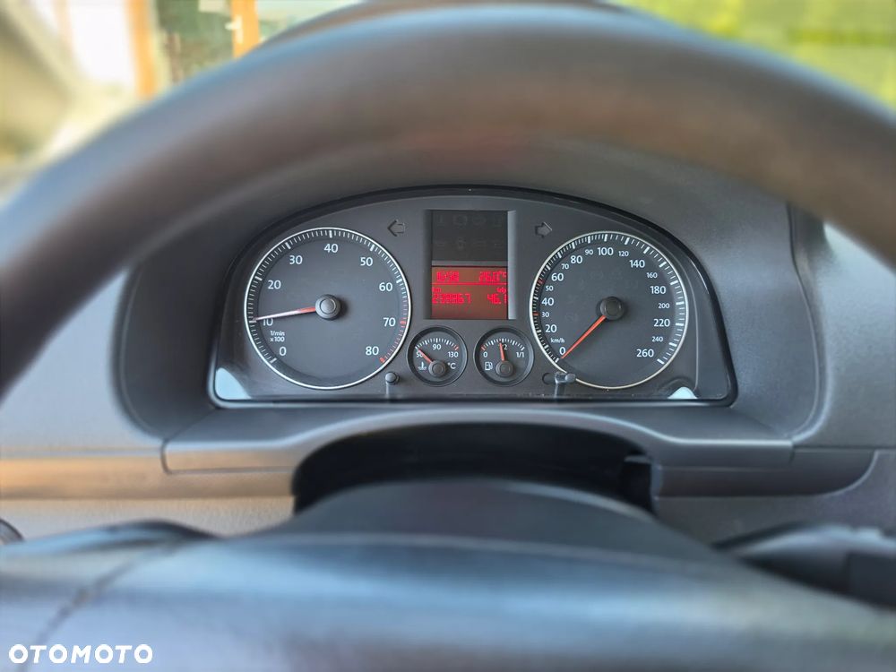 Volkswagen Caddy Life - 18