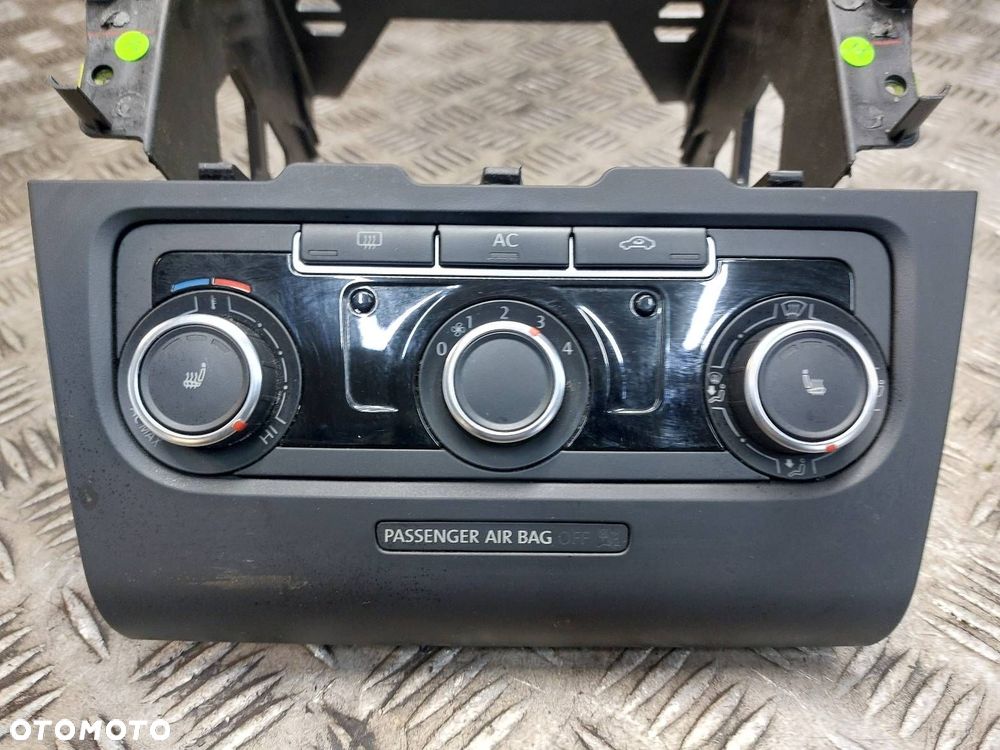 PANEL NAWIEWU VOLKSWAGEN GOLF VI 7N0907426AN 5K0858089D - 2