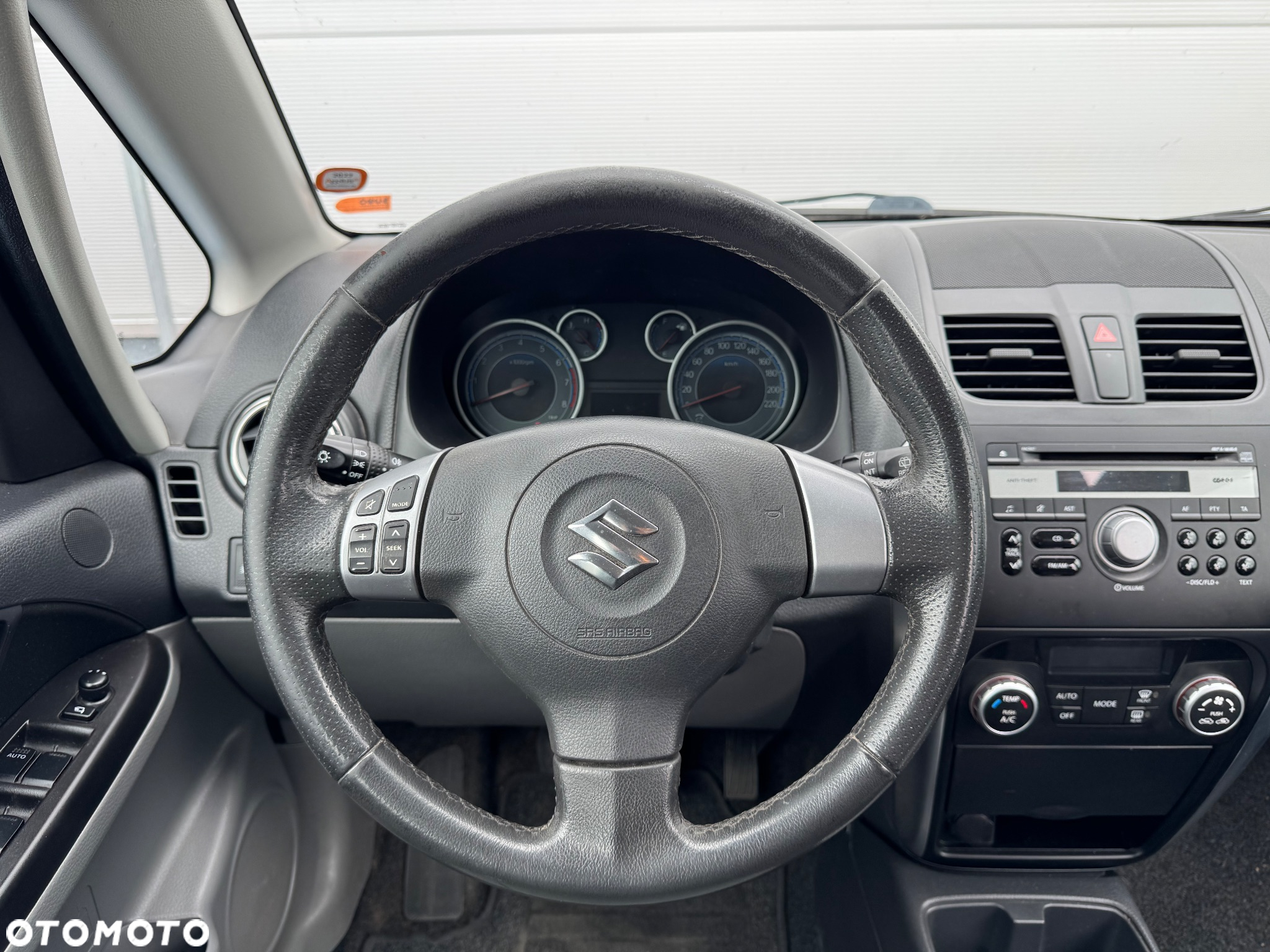 Suzuki SX4 1.6 Comfort - 15