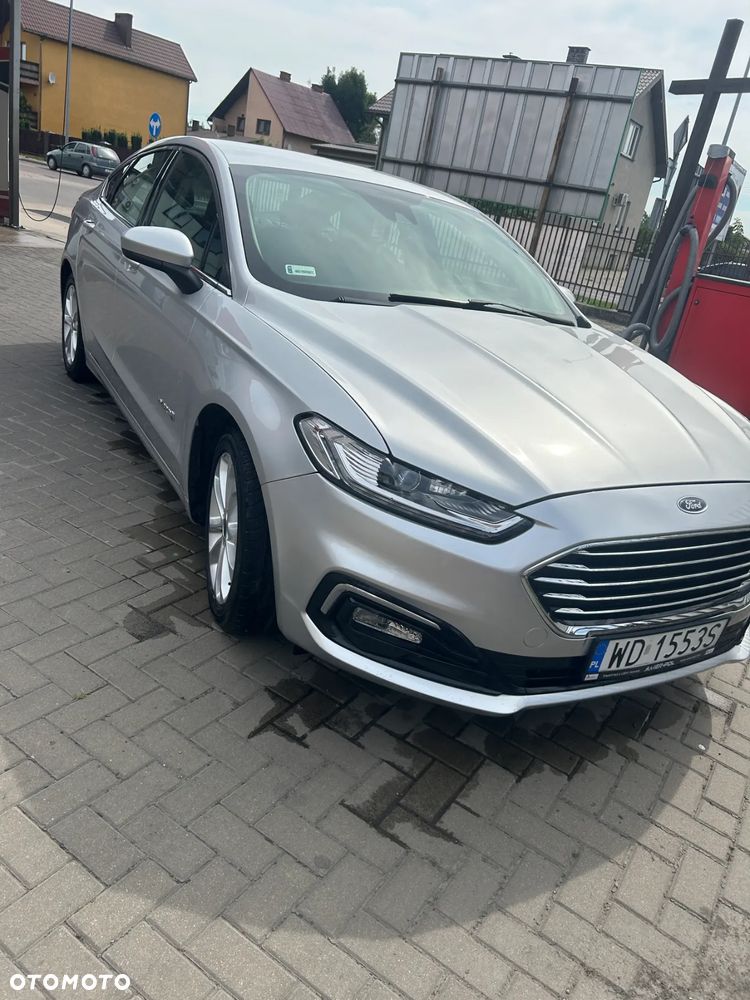 Ford Fusion - 11