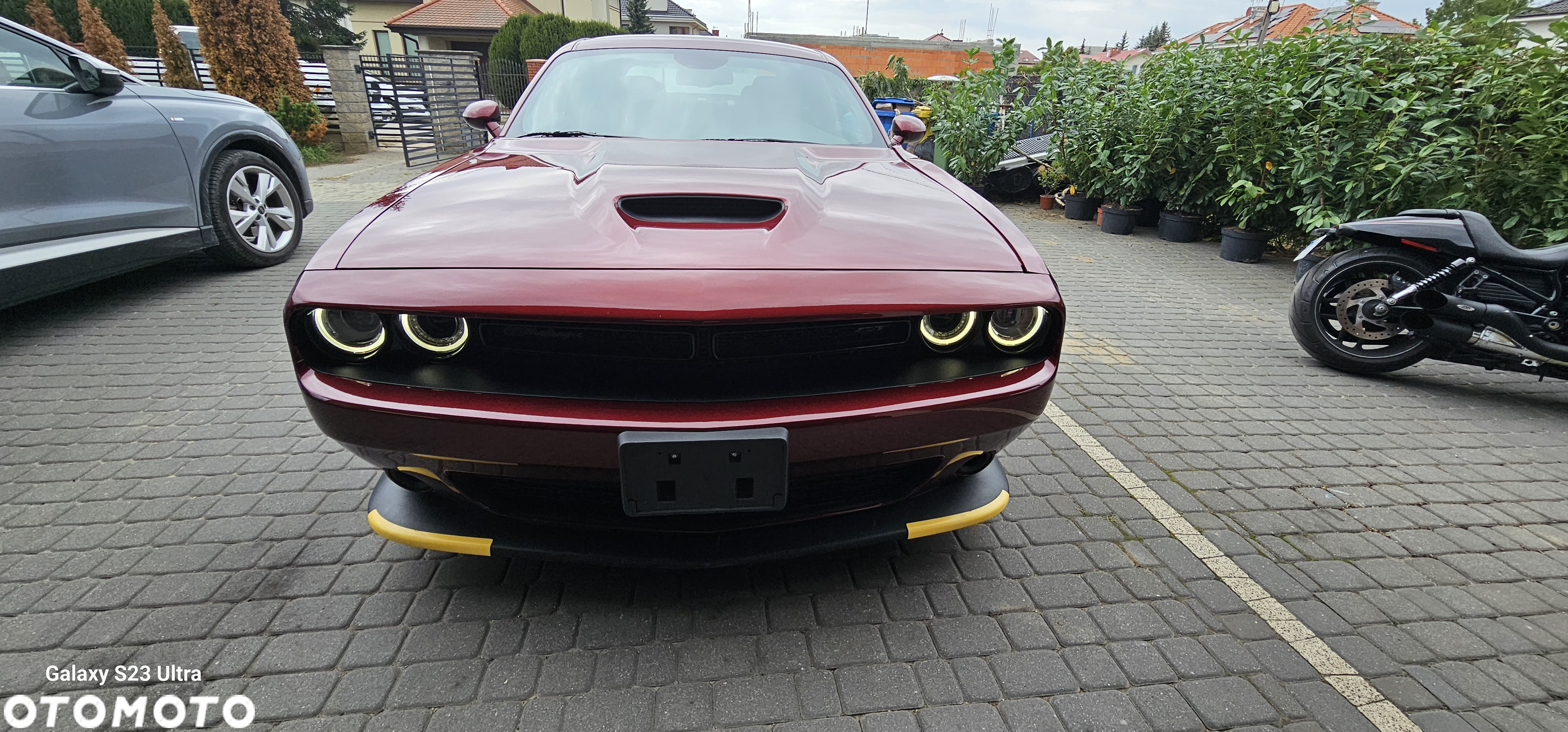 Dodge Challenger - 2