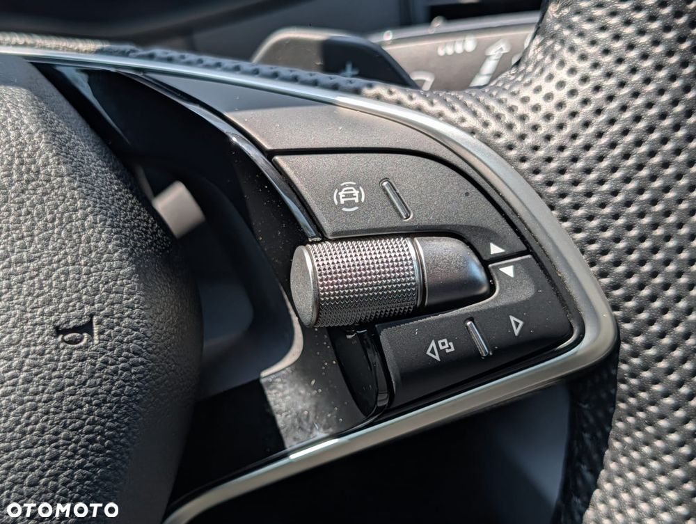 Skoda Karoq 1.5 TSI ACT Sportline DSG - 24