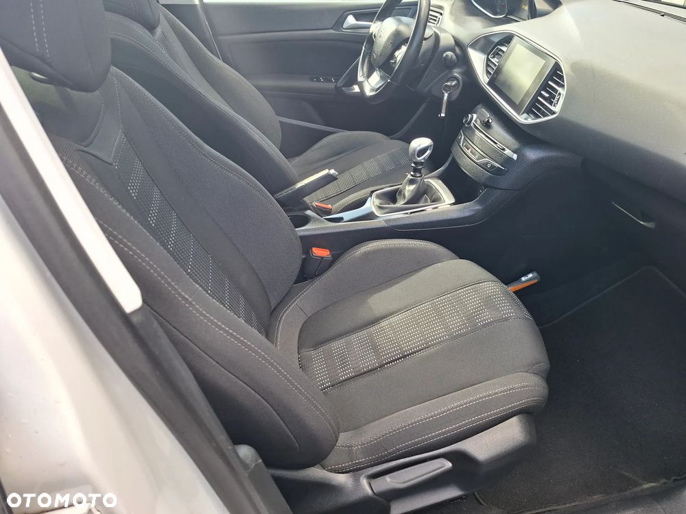 Peugeot 308 1.6 BlueHDi Business Line S&S - 14