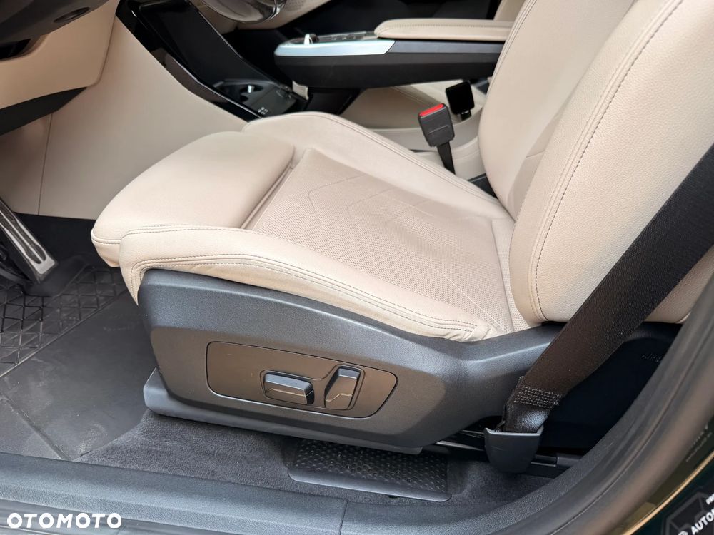 BMW Seria 2 218d - 6