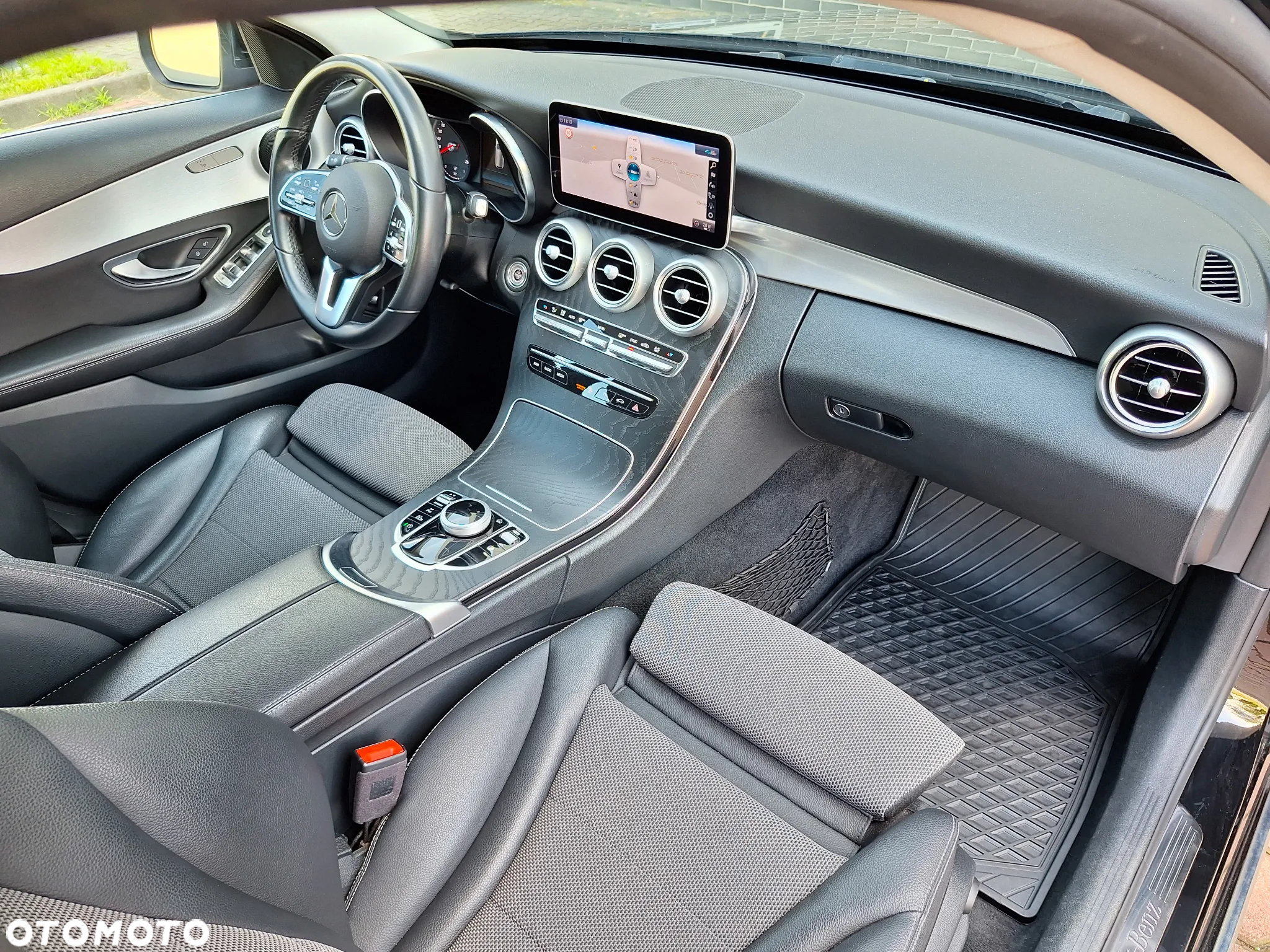 Mercedes-Benz Klasa C 220 d 9G-TRONIC - 24