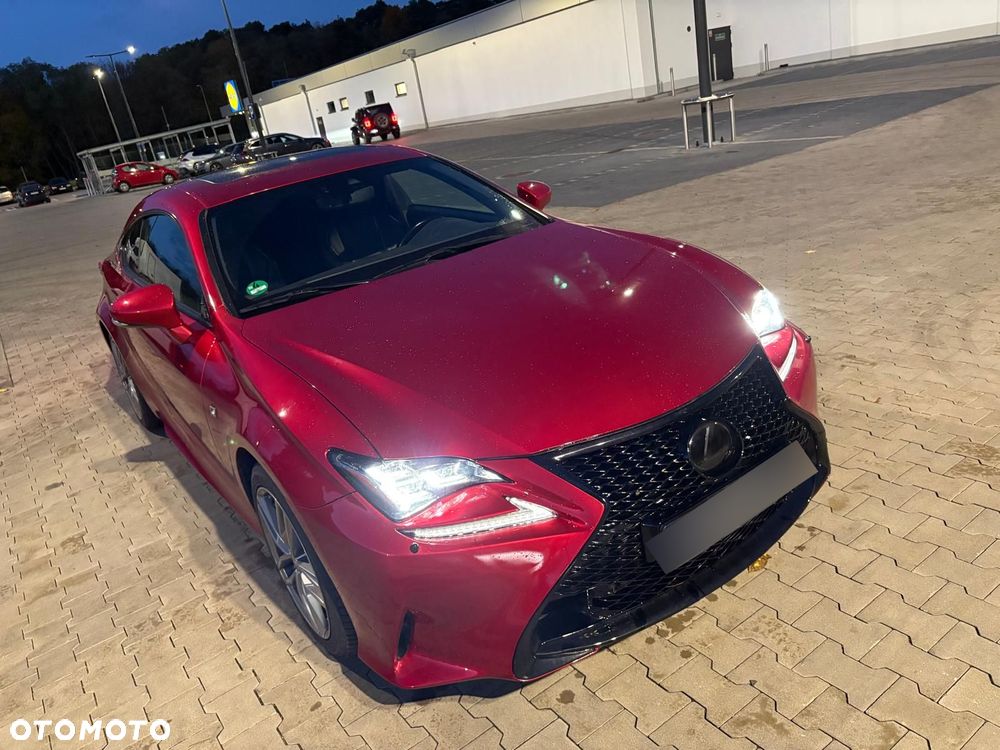 Lexus RC - 12