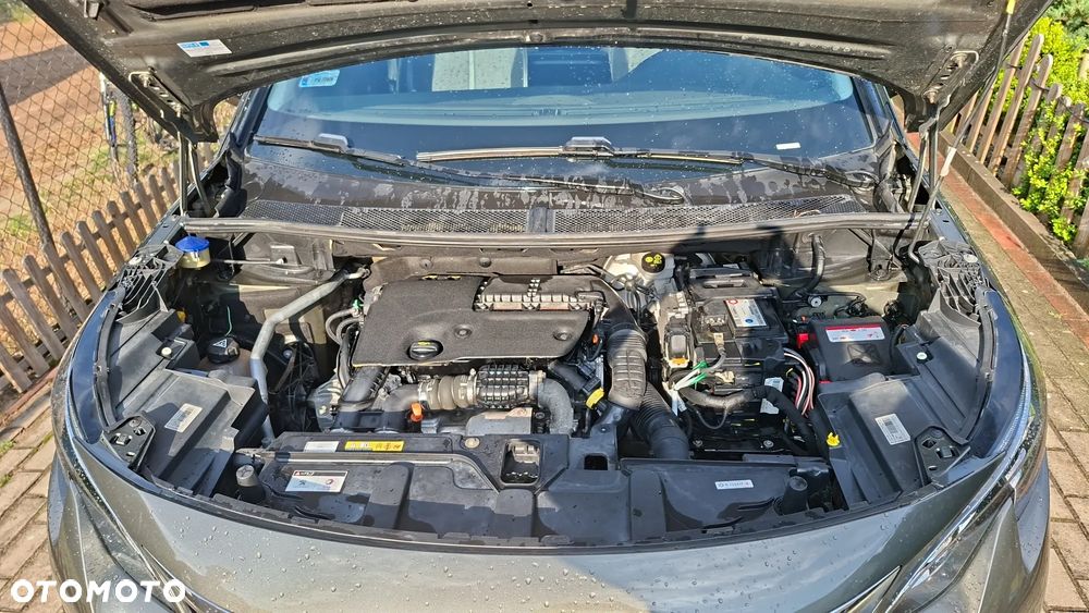 Peugeot 5008 - 5