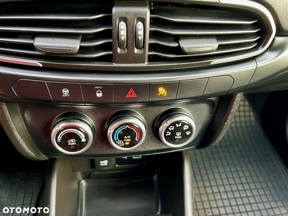 Fiat Tipo 1.4 Classic - 23