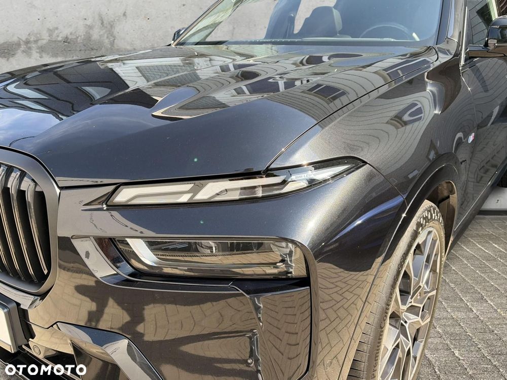 BMW X7 - 23