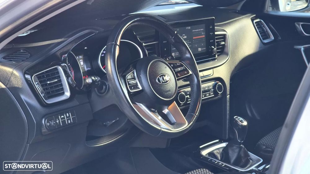 Kia XCeed 1.0 T-GDI Drive - 16