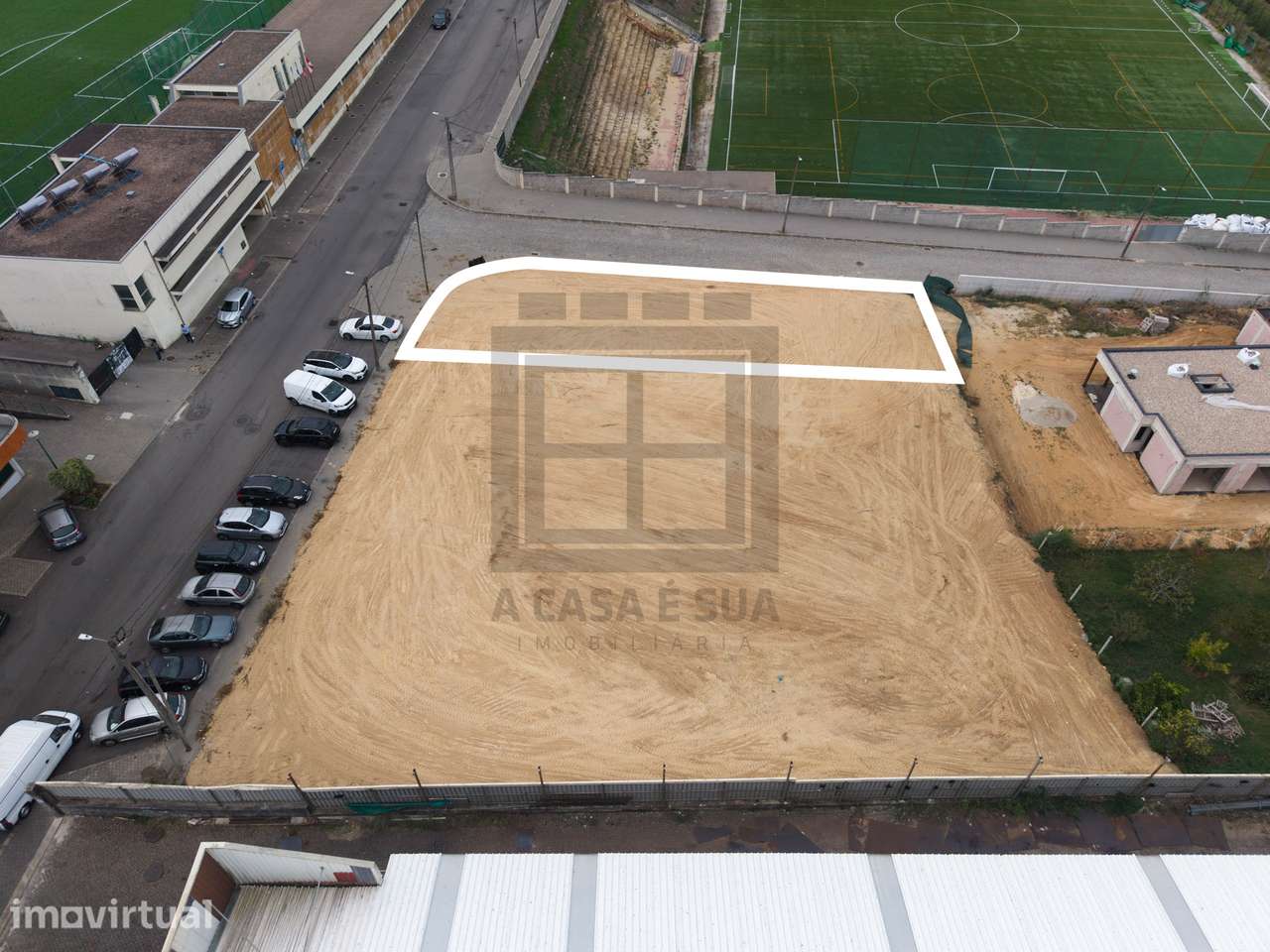Lote para construção com 601 m2 em Paços de Brandão - Grande imagem: 4/21