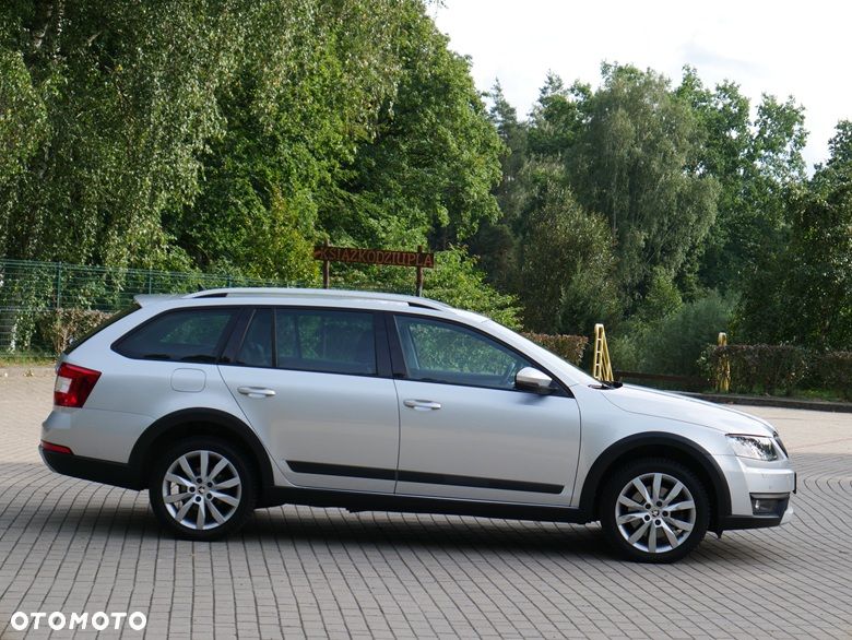 Skoda Octavia 2.0 TDI 4x4 DSG Scout - 10