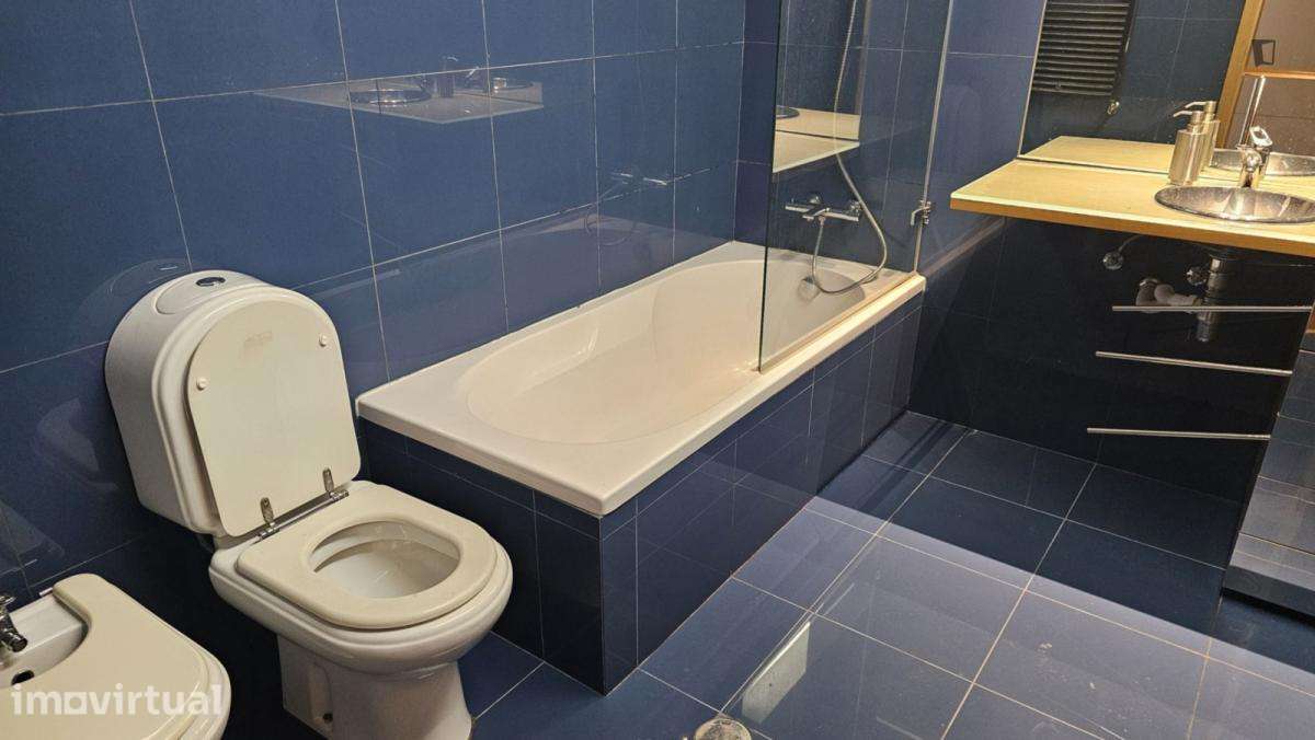 Quarto - localizado em Barcelos - Grande imagem: 4/8