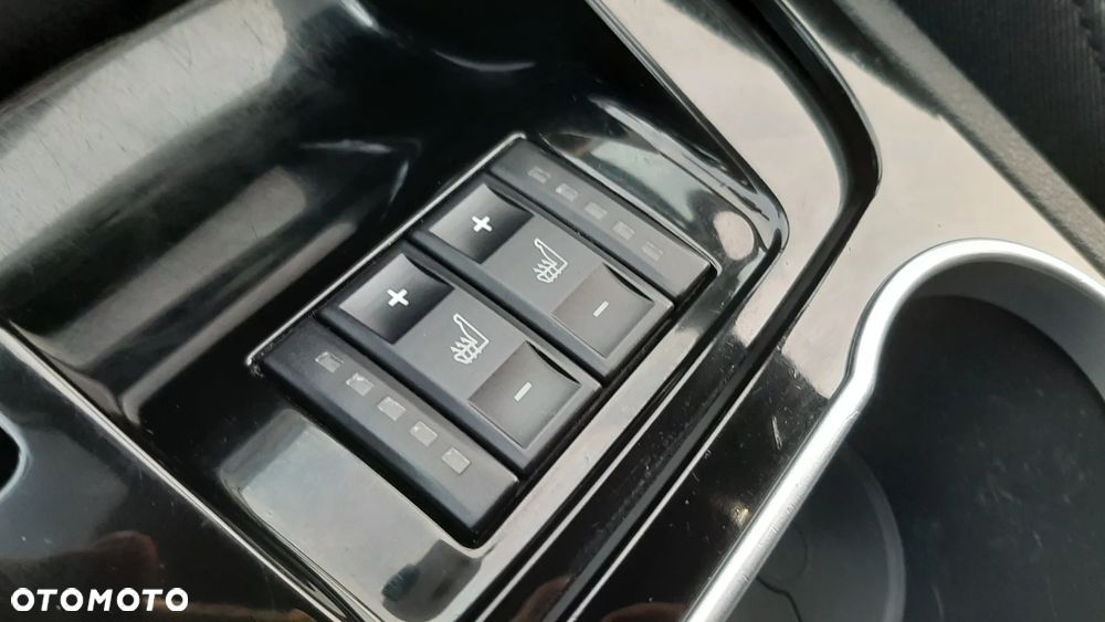 Ford S-Max - 12