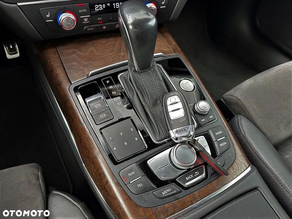 Audi A6 Avant - 17