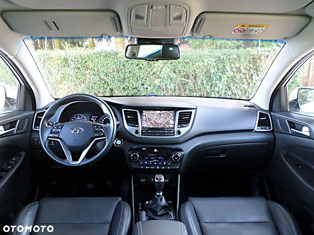Hyundai Tucson 1.6 GDI BlueDrive Style 2WD - 14