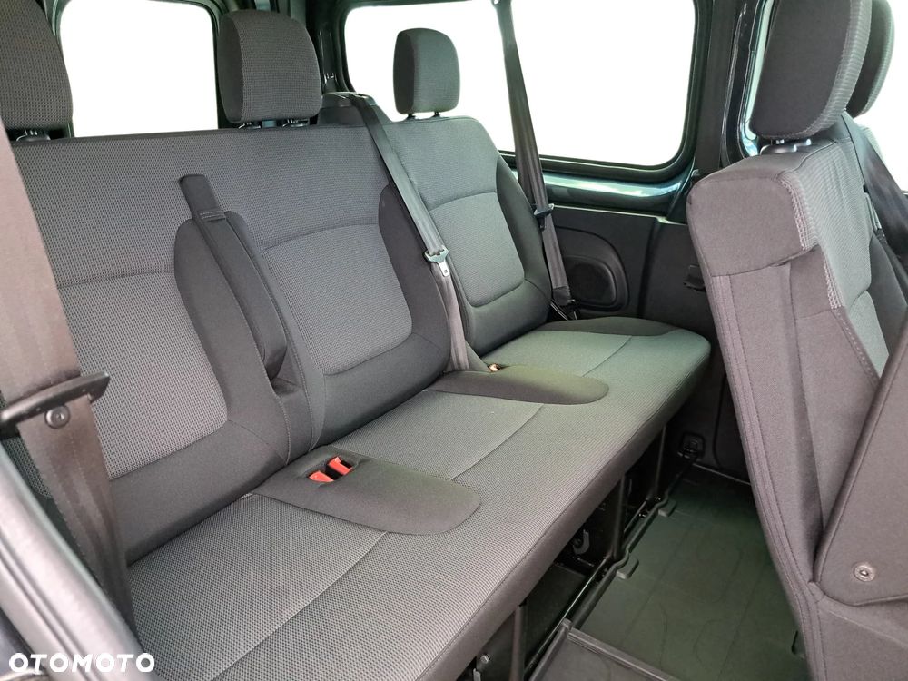 Renault Trafic - 28