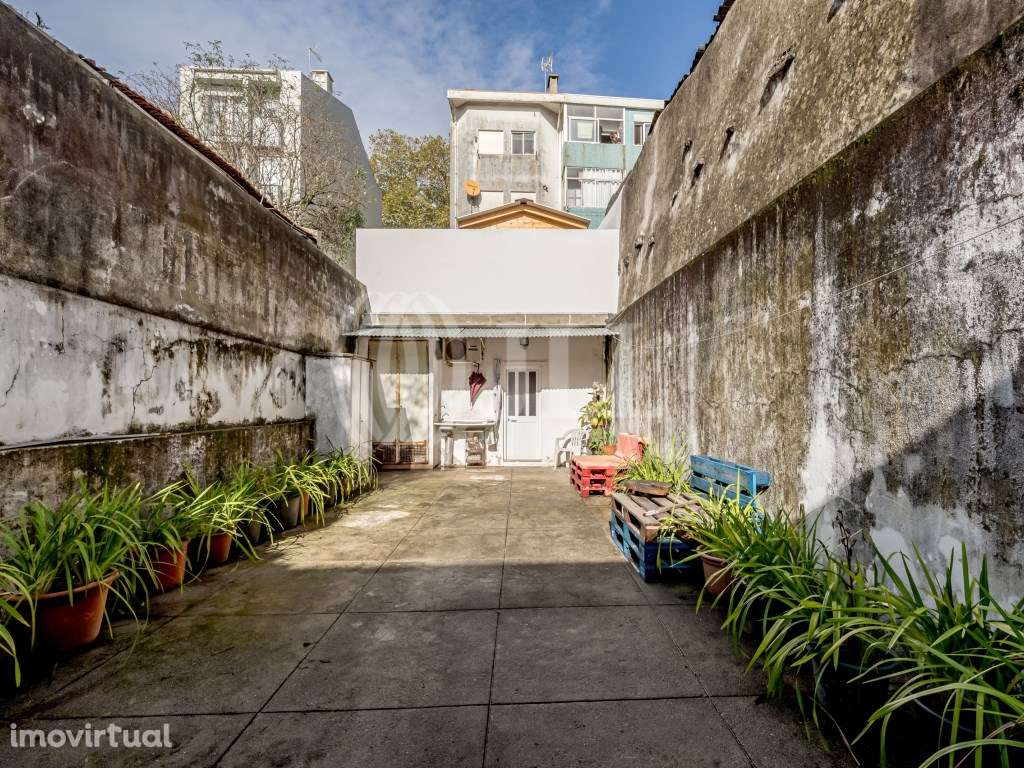 Loja com terraço, em Paranhos, no Porto - Grande imagem: 2/21