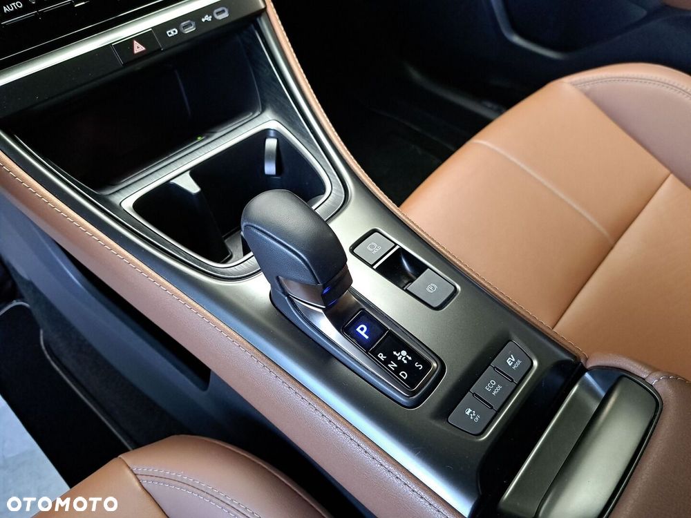 Lexus LBX 1.5 Hybrid Relax - 27