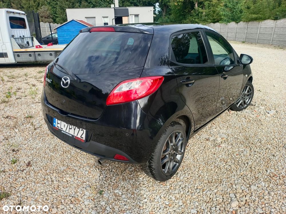 Mazda 2 - 6