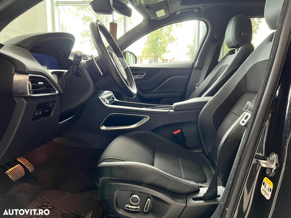Jaguar F-Pace - 9