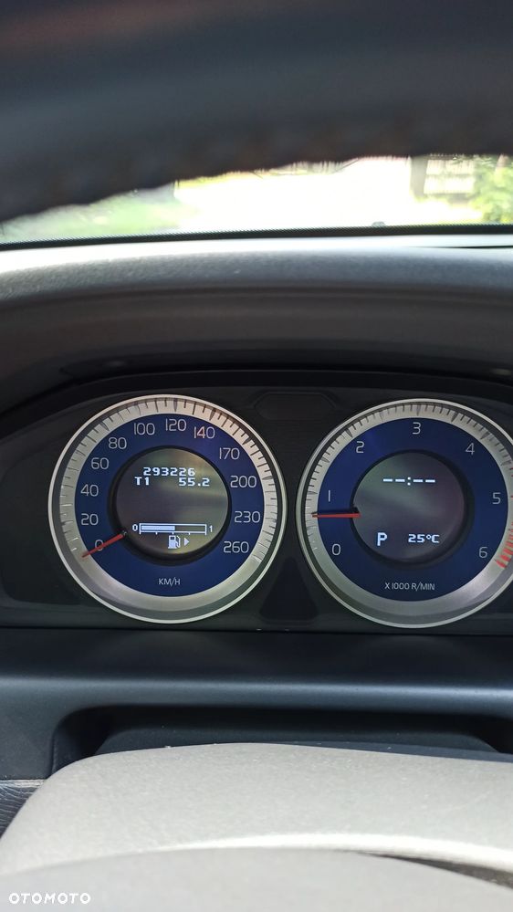 Volvo XC 60 D5 AWD Kinetic - 20