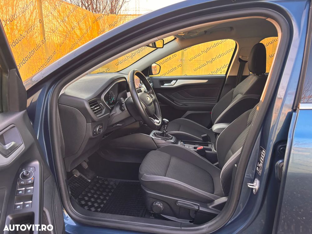 Ford Focus 1.0 EcoBoost MHEV Titanium - 10