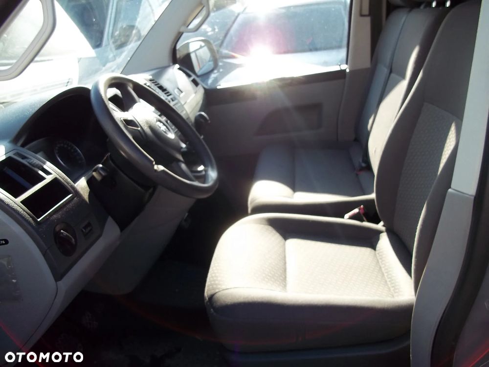 Volkswagen transporter T5 - 12