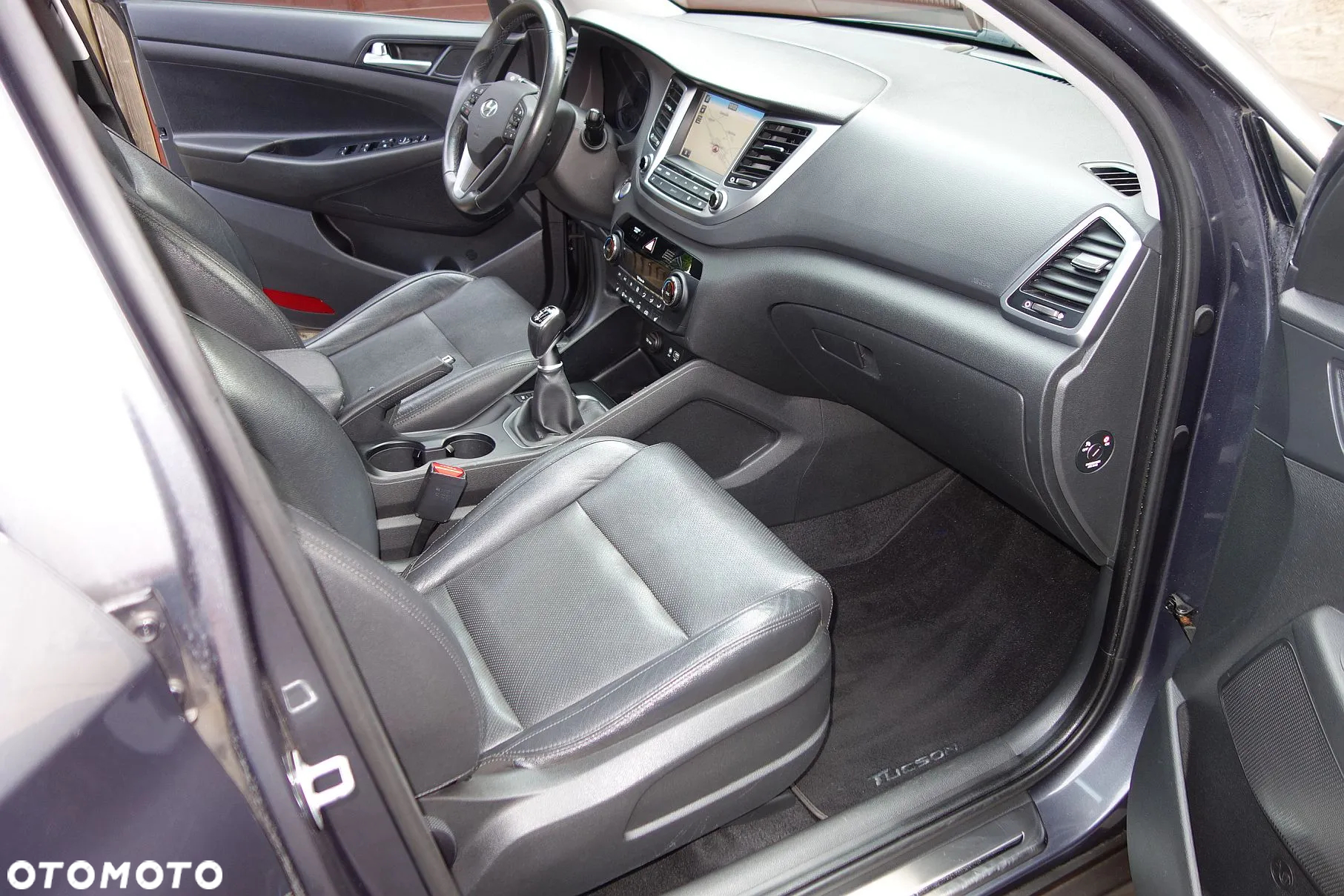 Hyundai Tucson 1.7 CRDI BlueDrive Style 2WD - 31