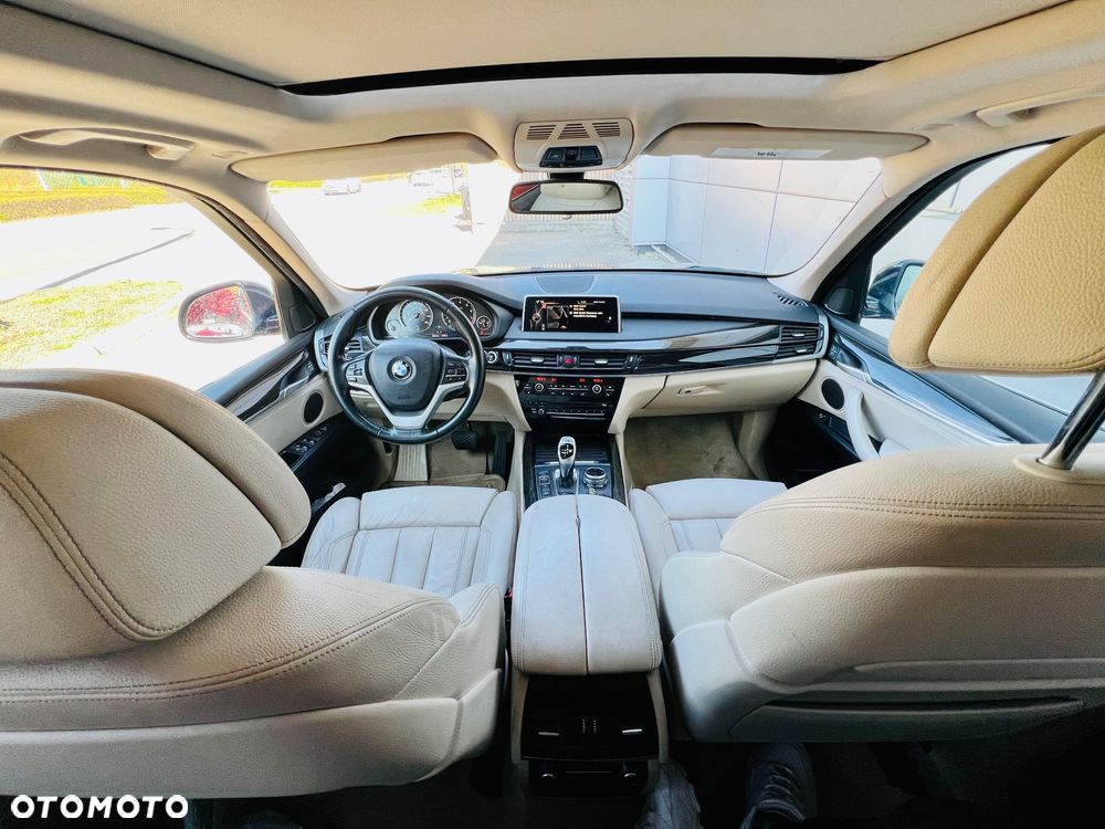 BMW X5 xDrive35i - 7