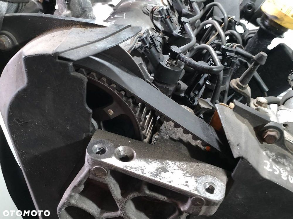 SILNIK RENAULT MEGANE II ( 02-09 ) 1.9 DCI F9QB800 - 8