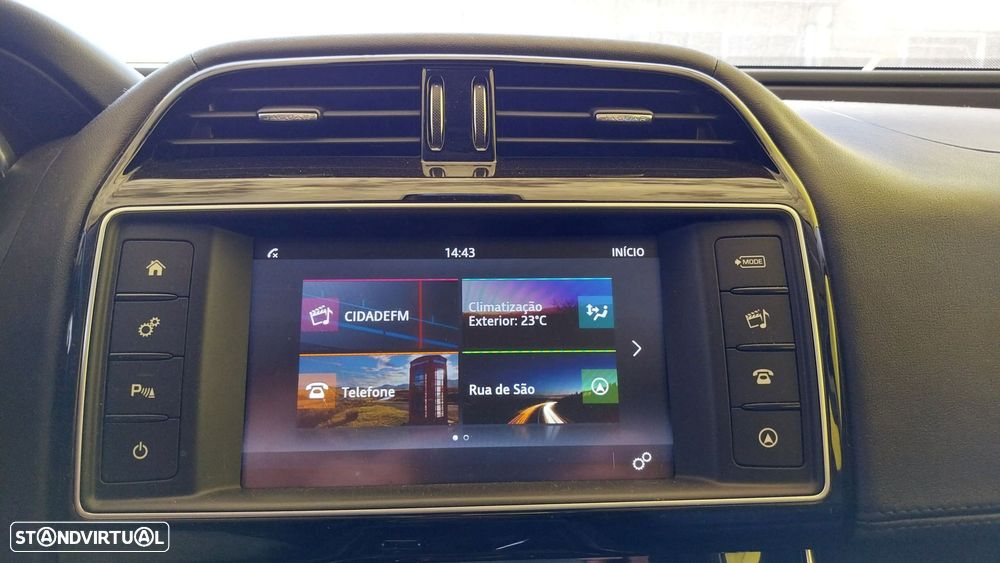 Jaguar XE 2.0 D Pure - 10