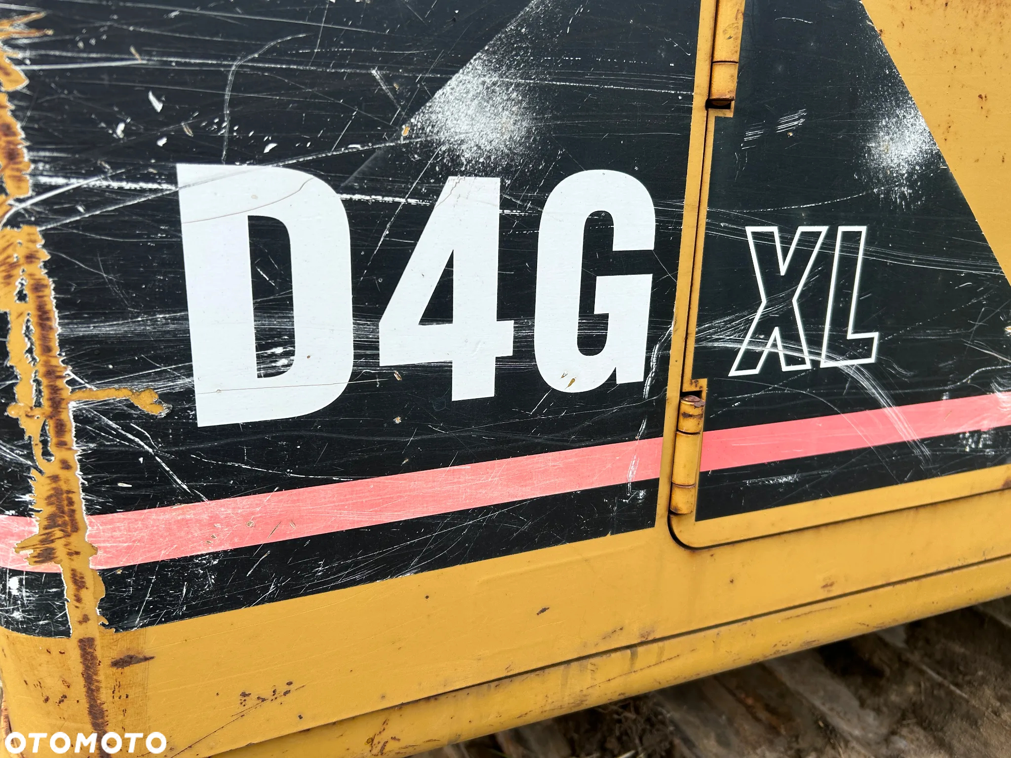 Caterpillar D4G XL - 23