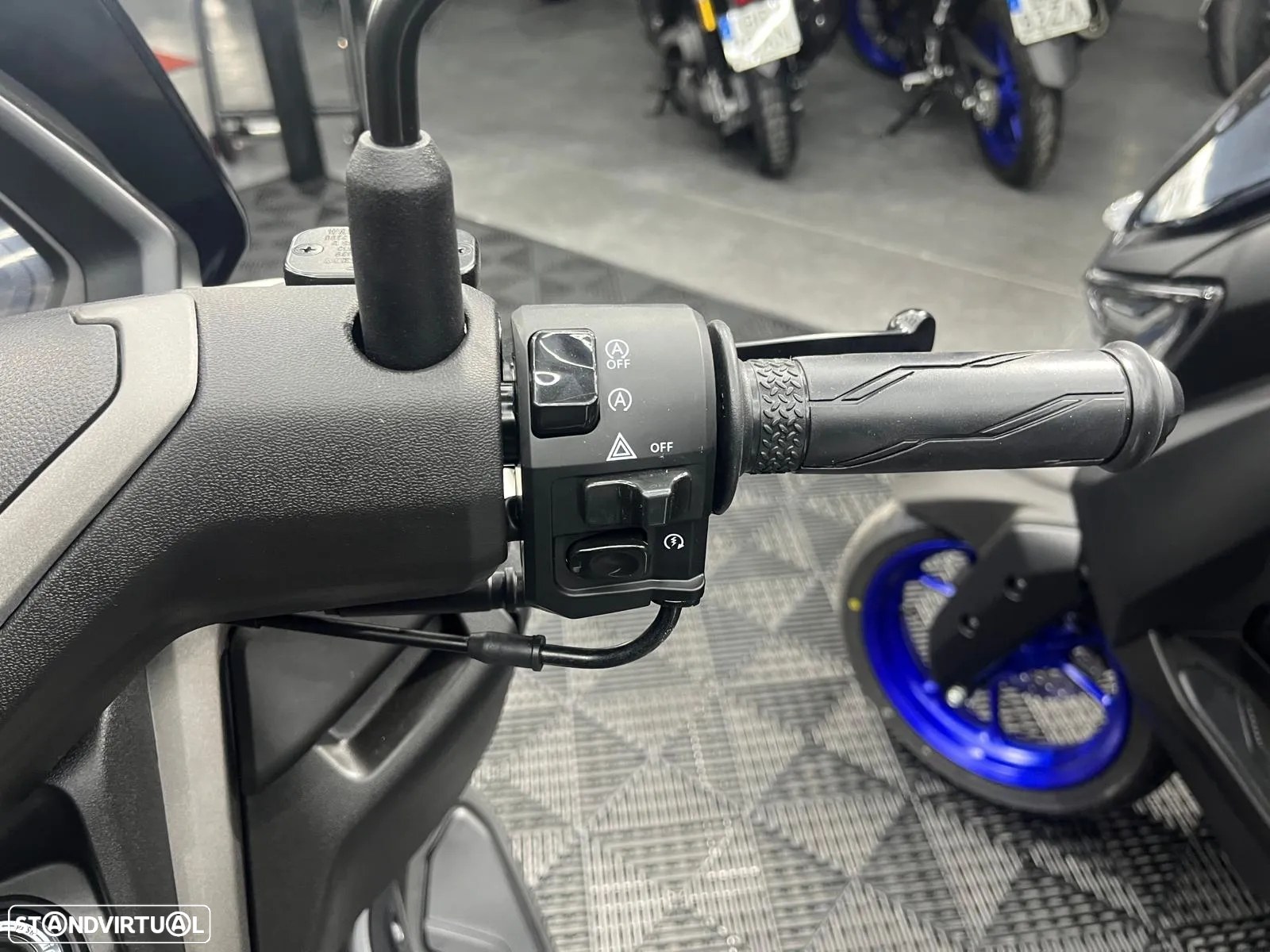 Yamaha NMAX 125 2025 - 12