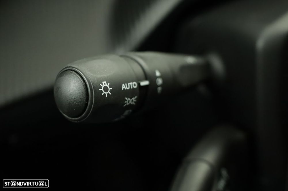 Peugeot 2008 1.2 Allure - 17