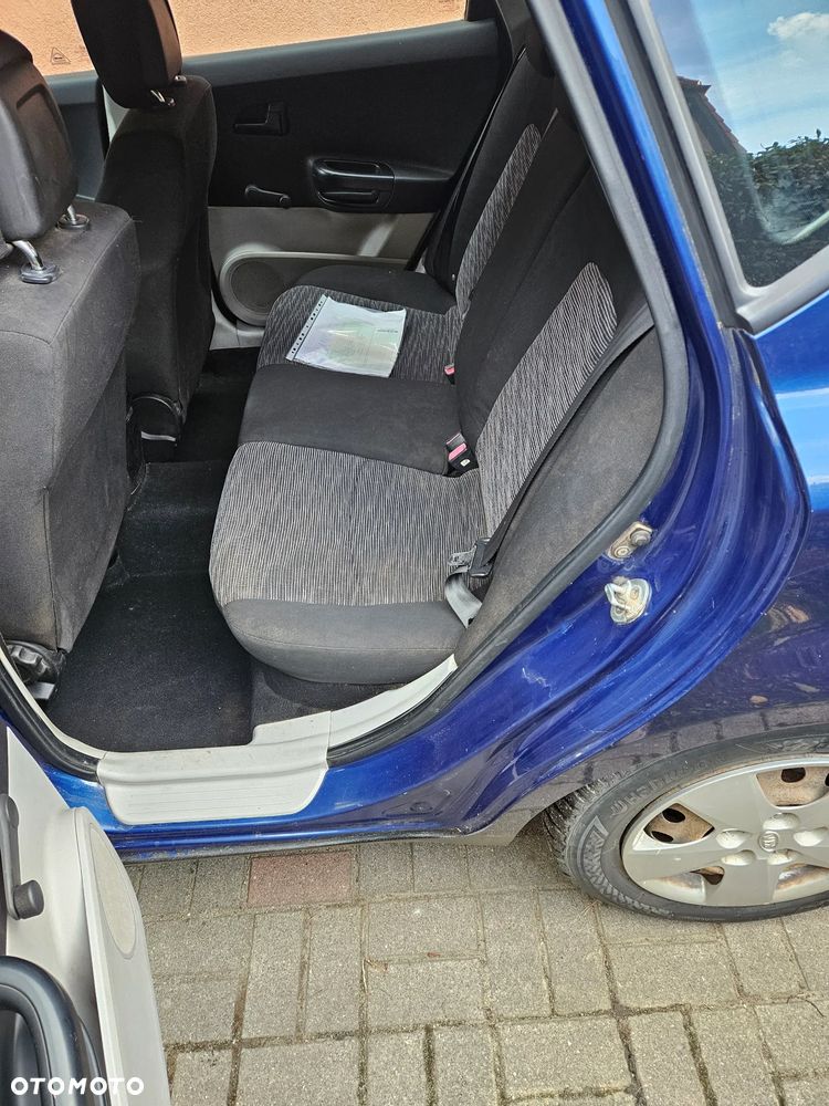 Kia Ceed - 9