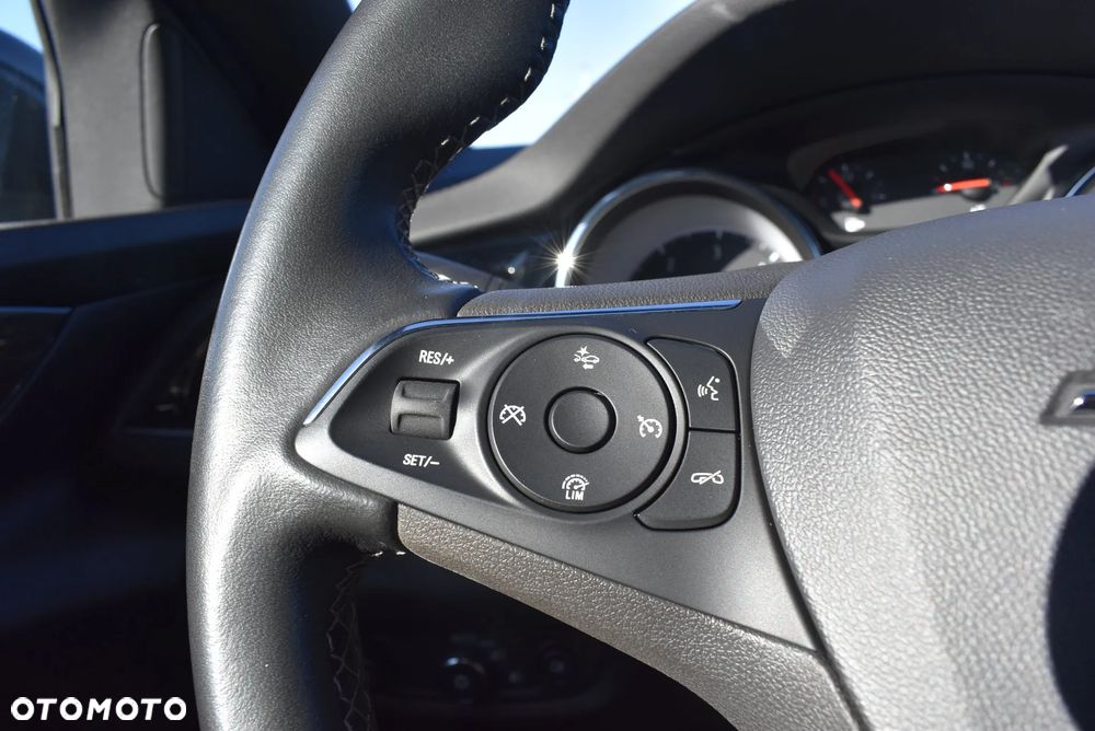 Opel Insignia 2.0 CDTI Elegance S&S - 26