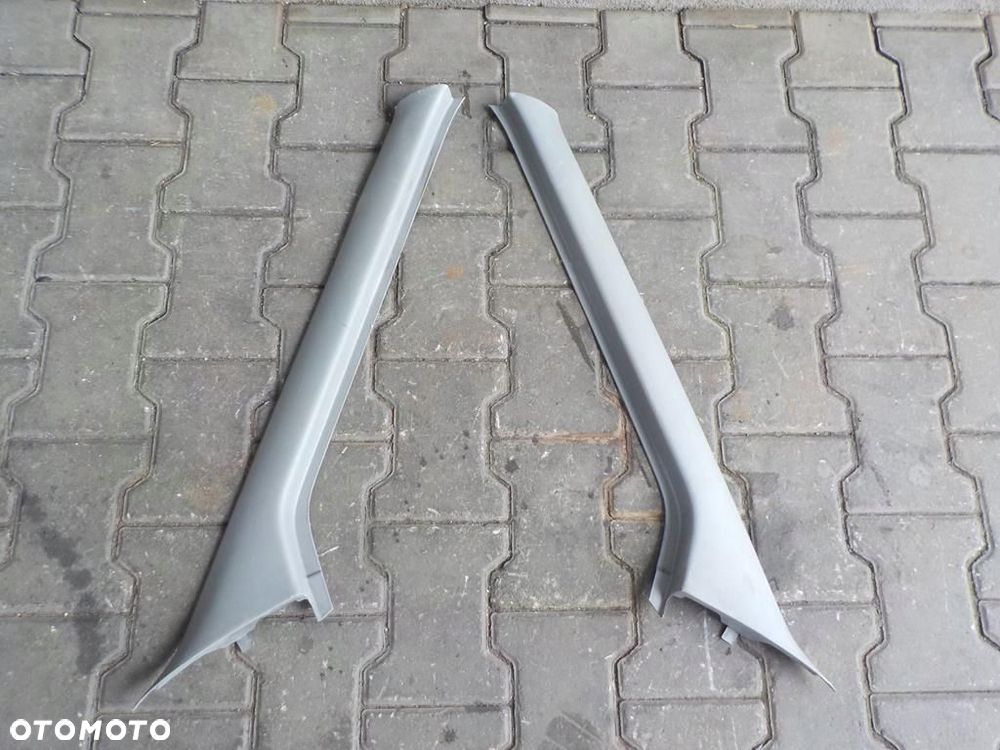 VW LT PLASTIK TAPICERKA SŁUPKA A PRZEDNIEGO PRZÓD PRZY SZYBIE - 1