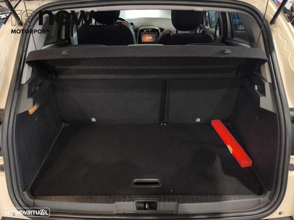 Renault Captur 0.9 TCE Exclusive XMOD - 27