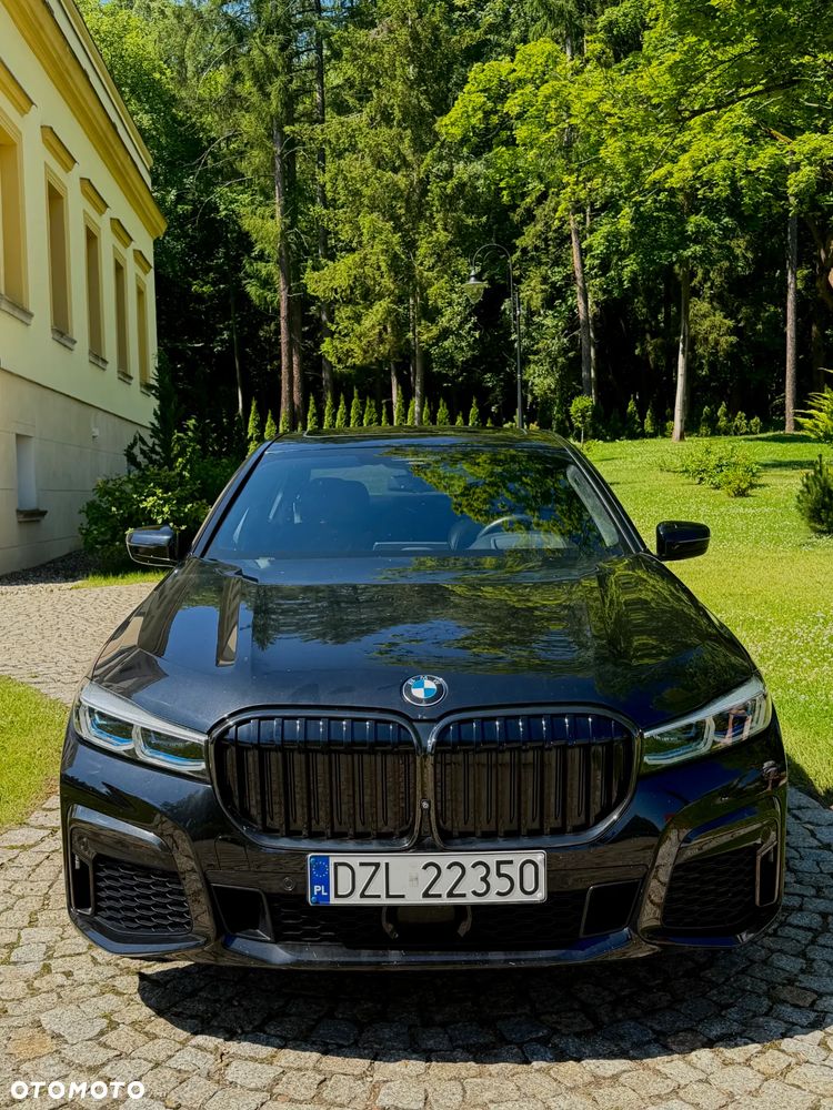 BMW Seria 7 745e - 2