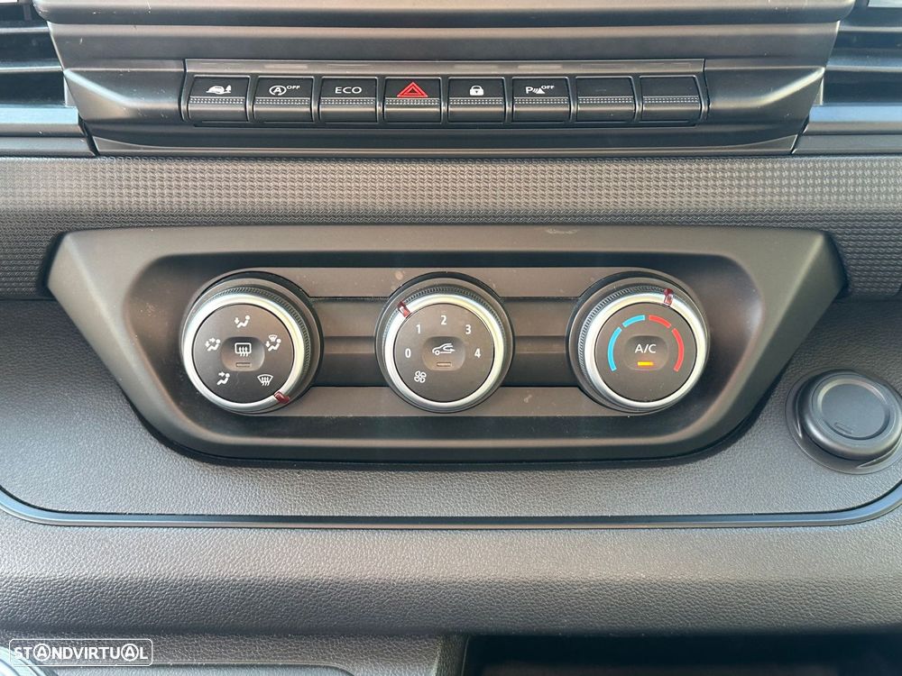 Renault Trafic 2.0 dCi L1H2 Teto Alto | Fibrada - 13
